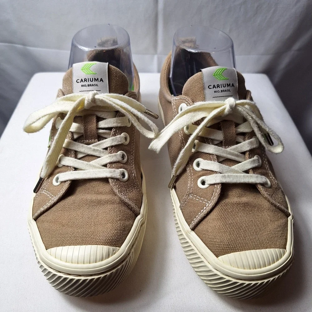 CARIUMA OCA Low Burnt Sand Canvas Sneaker Womens/7 Mens/5.5 Sand Brown Organic